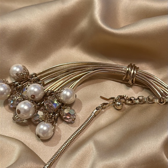 Vintage Bergere Pardue w/Necklace,Brooch,Clip Earrings EUC - Picture 5 of 6